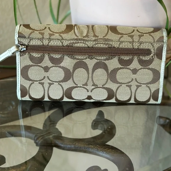 Coach Long Wallet - Picture 2 of 8